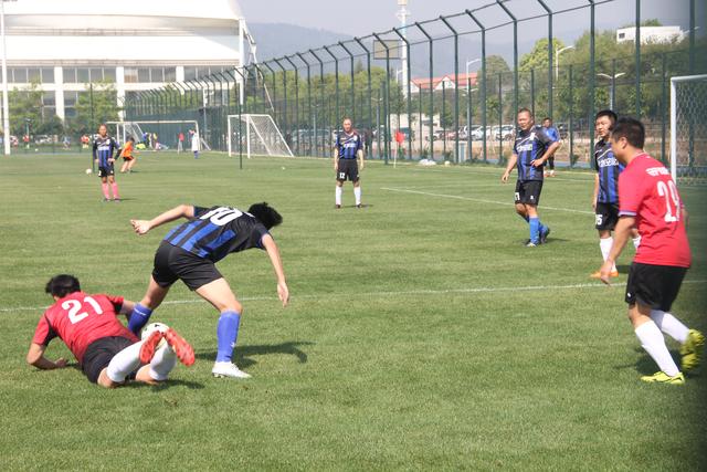 乔帅：中国人很善良 但篮球需要“坏”的一面